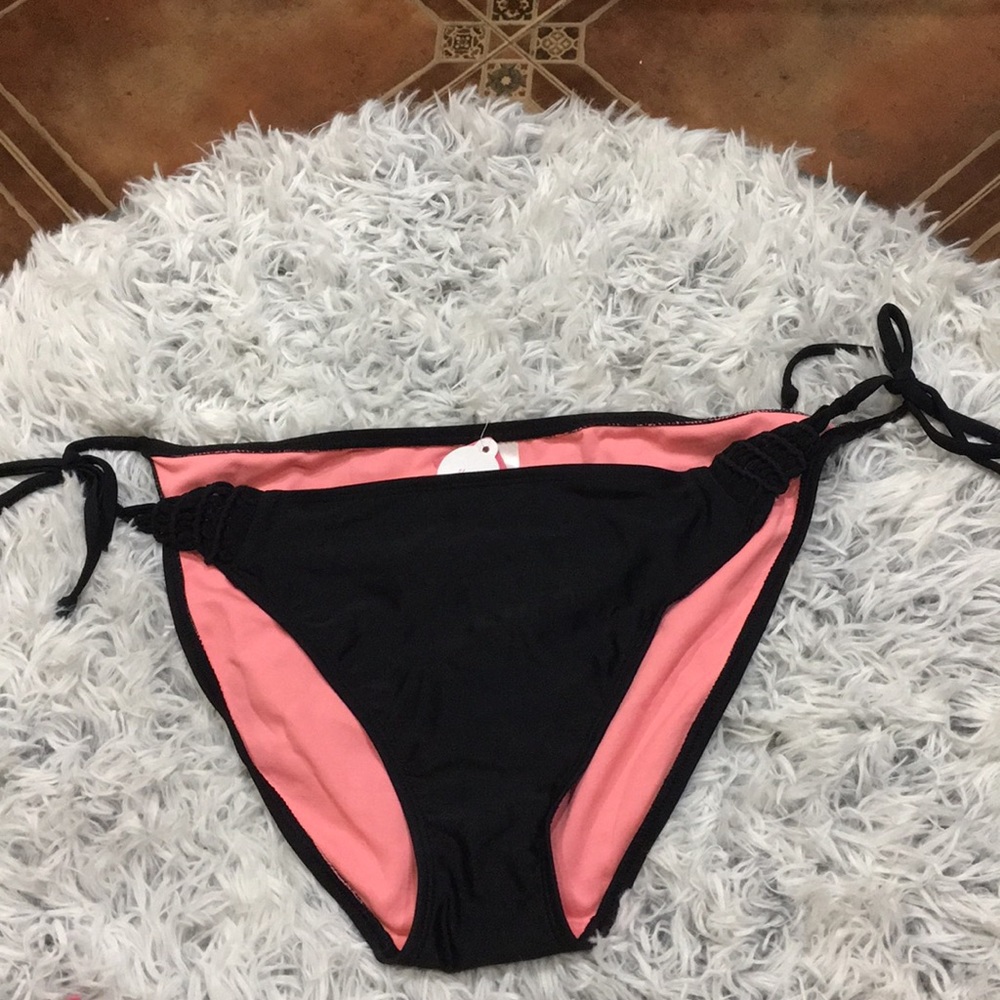String Bikini bottom